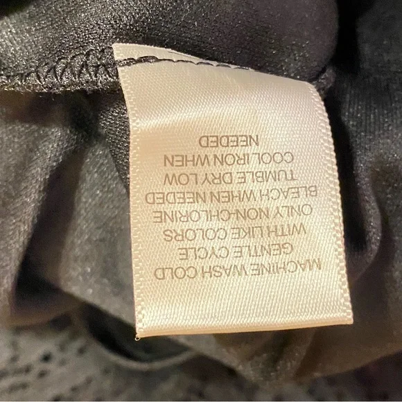 Love Fire Lacy Tunic Style Blouse NWT Size XS Adjustable - Picture 7 of 9